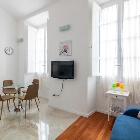Hc Home Claudia Cagliari Bagian luar foto