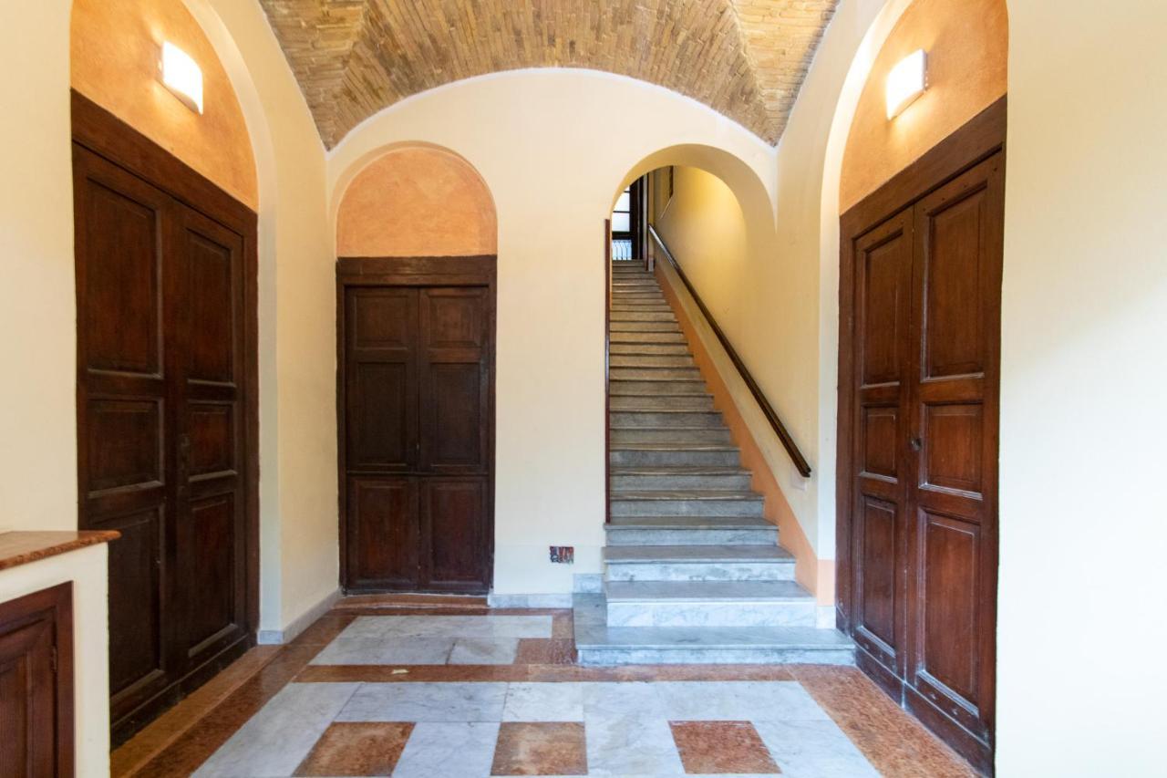 Hc Home Claudia Cagliari Bagian luar foto